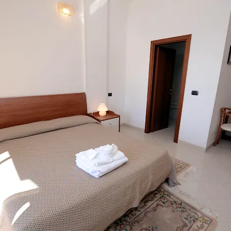 Hotel Leopold-2