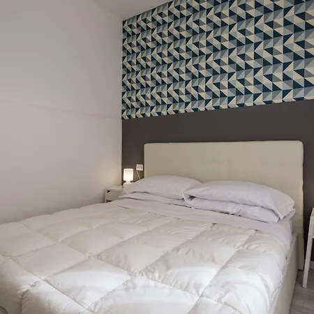 Flower Suites Sorrento-3