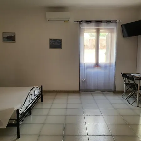 B&B Pizzomunno e Cristalda Rooms-3
