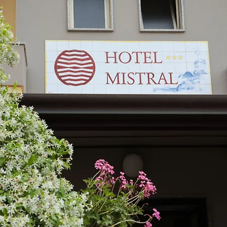 Hotel Mistral-3