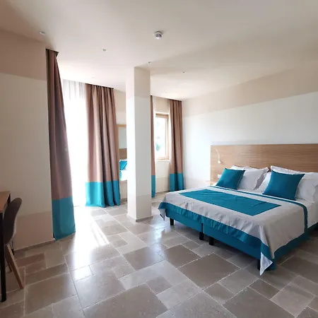 Maison Montechiaro-2