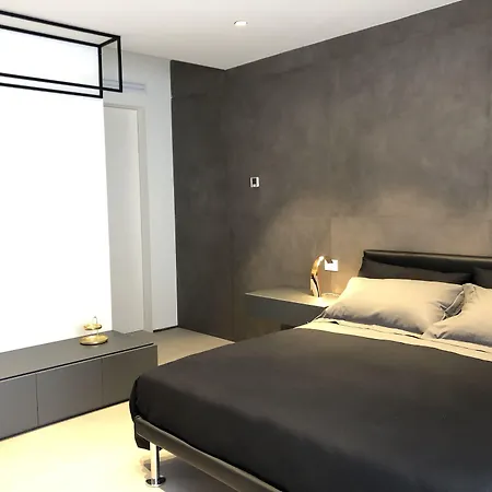 Golden Suites 50-2