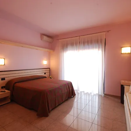 Hotel Clara-2