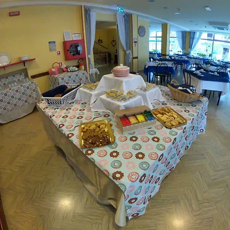 Hotel Half Moon Airport Restaurant-2