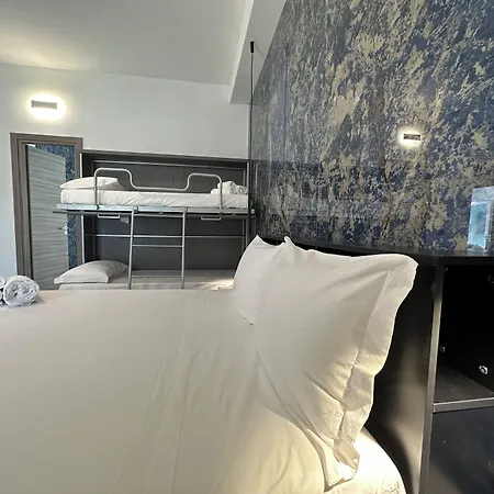 Dolmen Guest House-2