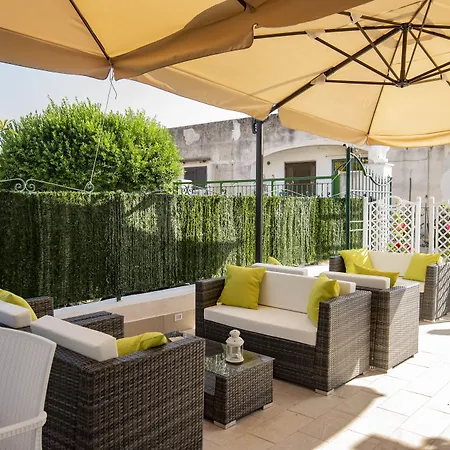 La Dolce Vita Rooms-2