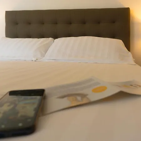 Mistral2 Hotel-2