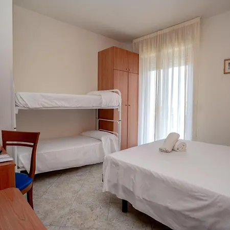 Hotel Cristall-2