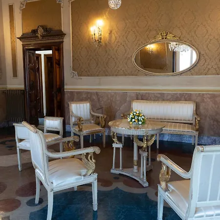Poseidon B&B-2