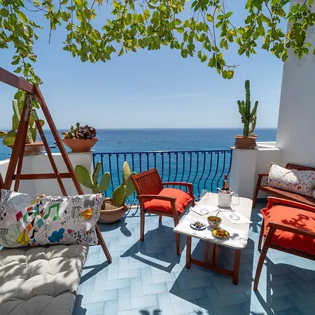 La Dolce Vita A Positano Boutique Hotel-3