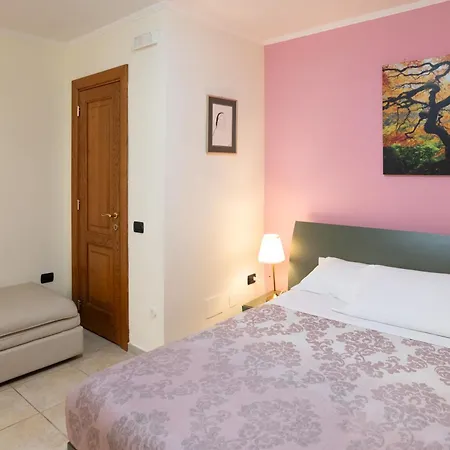 Vittoria Guest House Salerno-3