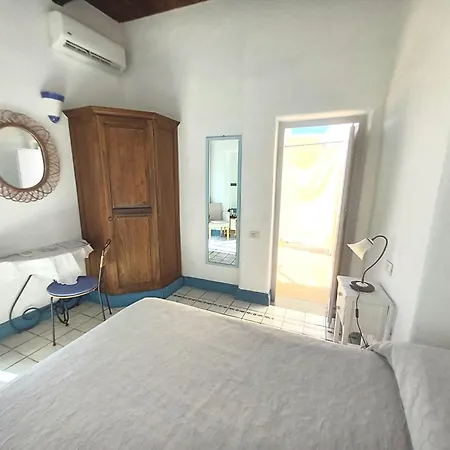 Hotel La Casa sul Mare-2