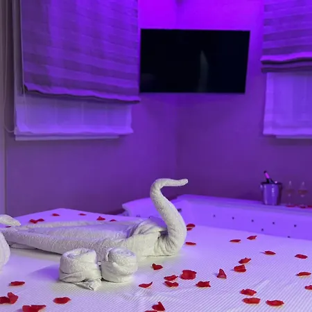 Maison Bijou Guest House-3