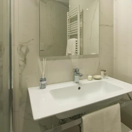 Residence Flow-R-2