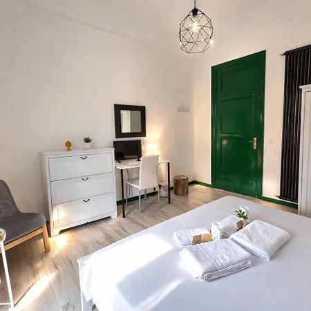 Cosmopolitan B&B-2