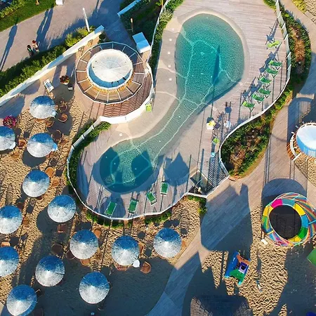 Hotel Delfino Riccione-3
