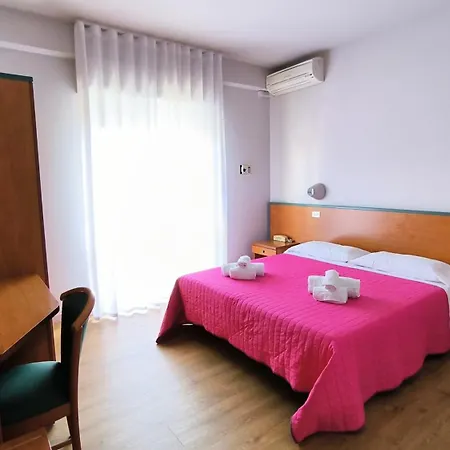 Hotel Pineta-3