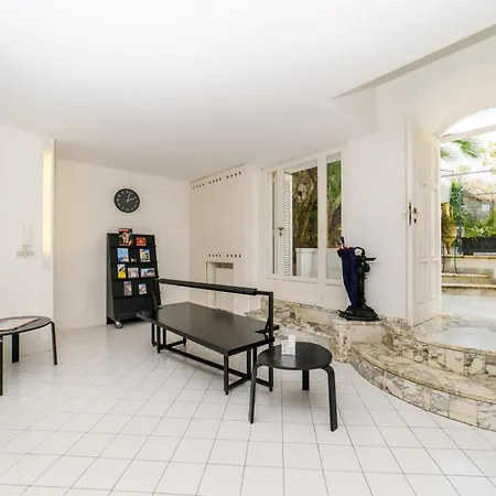 Muta House-2