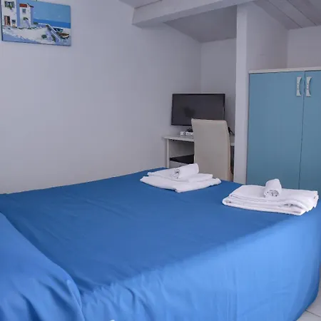 Vela Club Hotel & Appartamenti-2