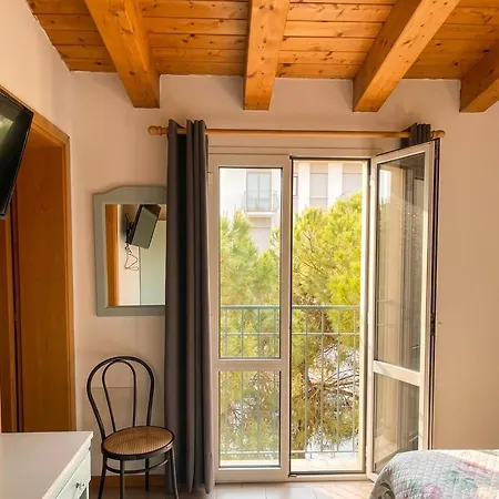 Hotel Garni Tosca-3