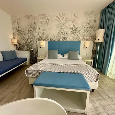 Hotel Nizza Frontemare-3