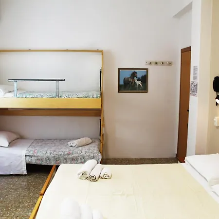 Hotel Pigalle-2