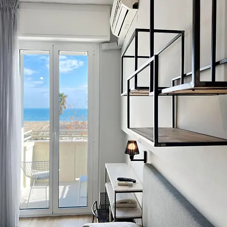 Hotel Brig Fronte Mare Nuova Gestione-2
