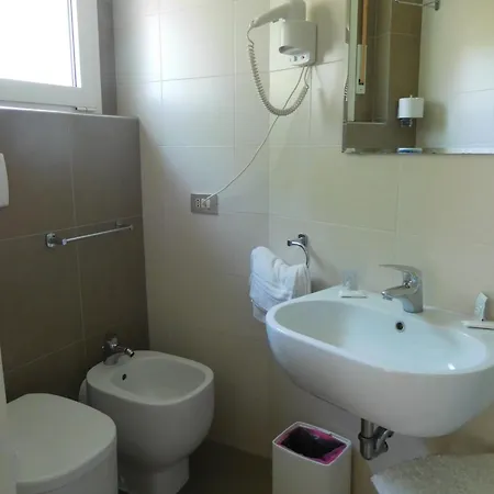 Hotel Emperador-2