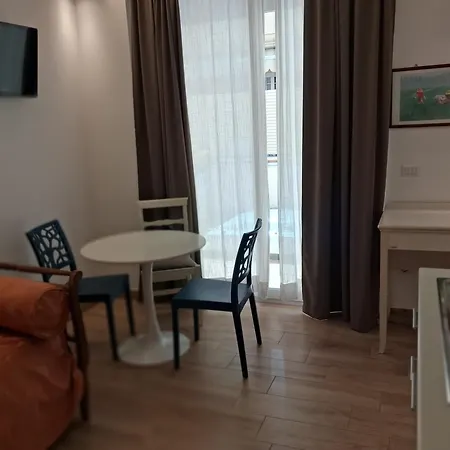 Hotel Flora-2