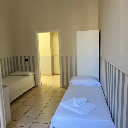 Garibaldi Rooms-2