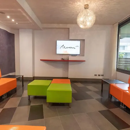 Hotel Marcus-2