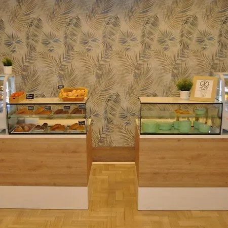 Hotel Susy - Bakery&Gluten Free - direttamente su viale Dante a due passi dal mare-3