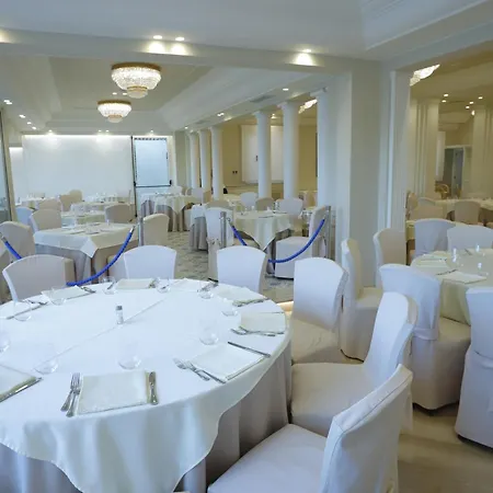 Hellenia Yachting Hotel & Spa-2