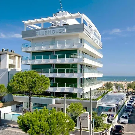 Club House Hotel-2