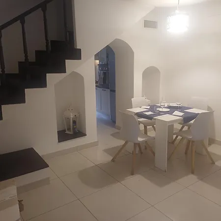 Villa Colle Circeo 1°-3