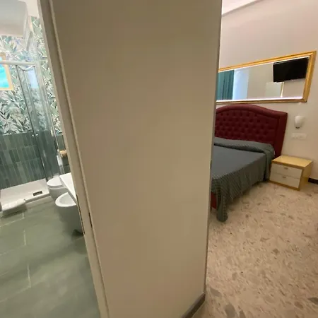Cinquestelle Albergo del centro storico-3