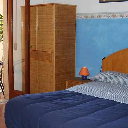 The Dolphins Guest House-3