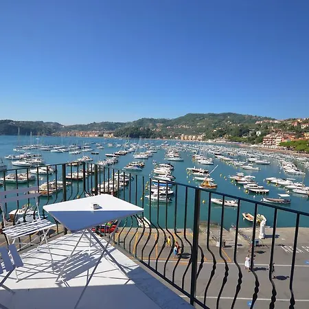 Al Molo Sea View Rooms-2