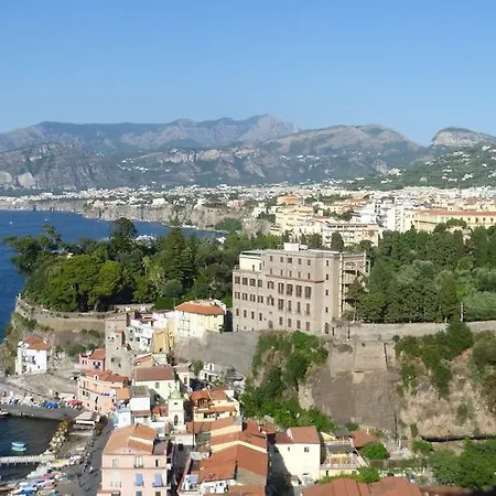 Il Golfo Suites-3