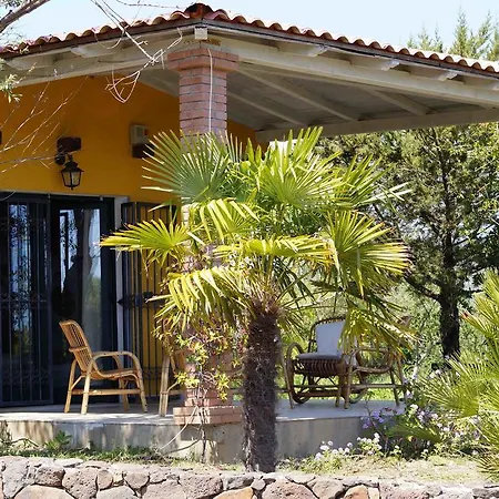 Cottage Fuile 'E Mare-2
