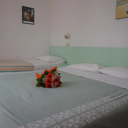 Hotel Aurora-2