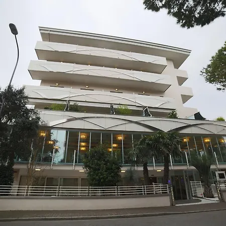 Hotel Caribia Pinarella-3