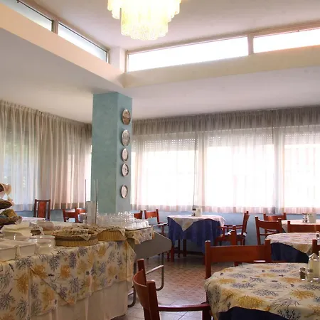 Hotel Tilly-2