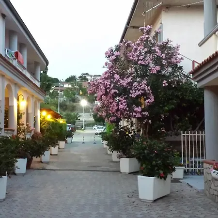 Villaggio Albergo Da Ciccio Sul Mare-3
