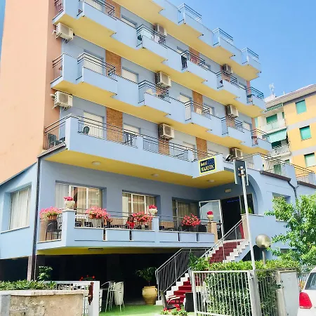 Hotel Majestic-2