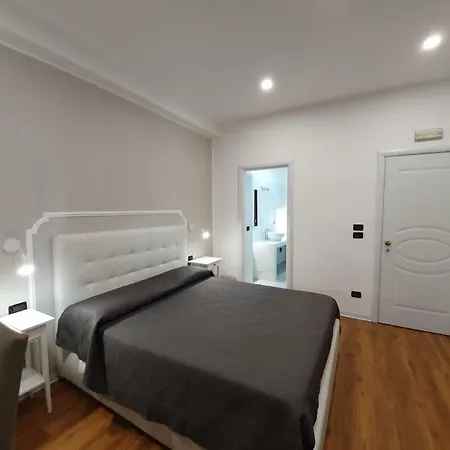Guest House Piazza Carmine-2