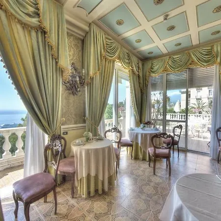 Hotel Villa Riis-2