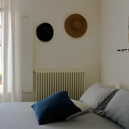 Azzurro B&B-3