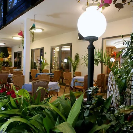 Hotel Busignani-2