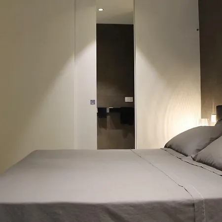 Golden Suites 50-3